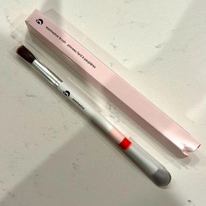 Glossier eyeshadow brush, new, never used